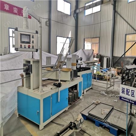 卷管机器厂济南成东机械开发新产品 多刀在线纸管设备是螺旋纸管机的新方向