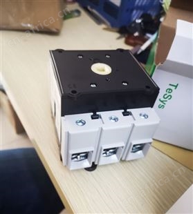 SCHNEIDER  负荷开关套装VCF5C/V5C+KCF3PZC/125A