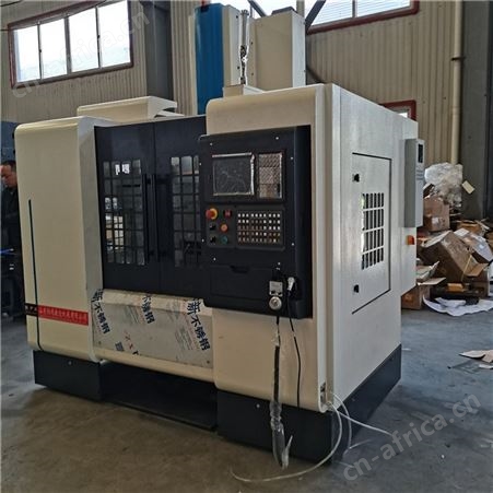 协鸿制造小型数控铣床XK7130 CNC加工中心品牌主轴 上银丝杠