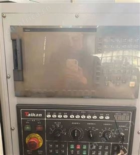 工厂在位出售2020年3月出厂台群T-V1580S加工中心发那科系统