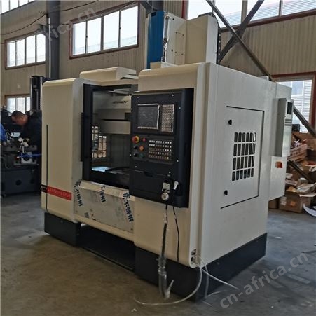 协鸿制造小型数控铣床XK7130 CNC加工中心品牌主轴 上银丝杠