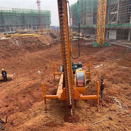 自行走螺旋钻孔机 波形公路围栏打孔机 高原3米履带光伏打桩机