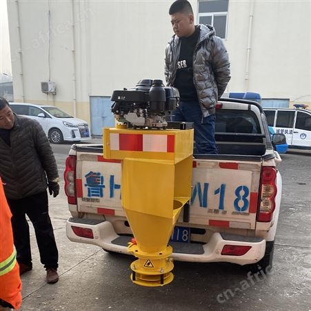 悬挂离心式除冰除雪化雪机 小型道路融雪剂撒布机 多功能液压